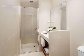 The Victoria Hotel Melbourne