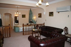Victoria House Motor Inn