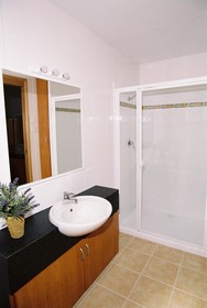 Metung Holiday Villas