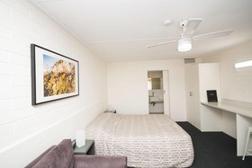 Vineland Motel
