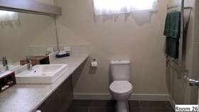 Moe Motor Inn
