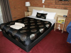 Shannon Motor Inn