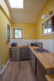 Oak Tree Lodge