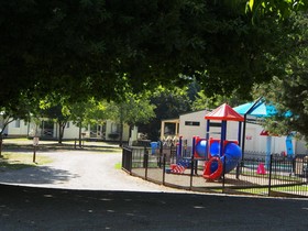 Porepunkah Pines Holiday Park