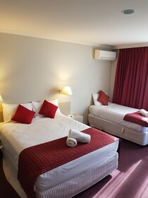 Ringwood Lake Inn