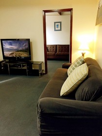 Admiral Motor Inn