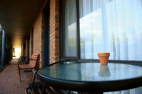 Admiral Motor Inn