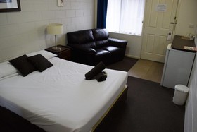Rosebud Motel