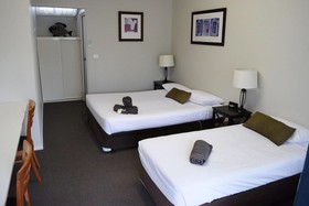 Rosebud Motel