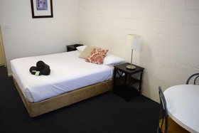 Rosebud Motel