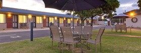 Rosebud Motel
