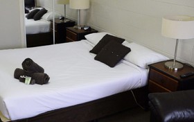 Rosebud Motel