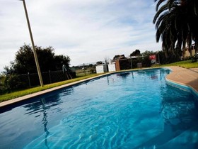 Walkabout Motel