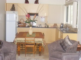 Weeroona Bed & Breakfast