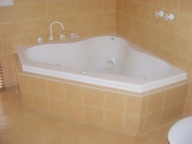 Weeroona Bed & Breakfast