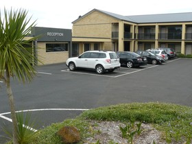 Bay Motel Safety Beach