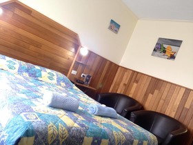 Pelicans Motel San Remo