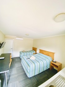 Auto Lodge Motor Inn
