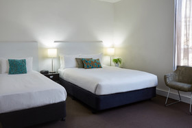 Cosmopolitan Hotel