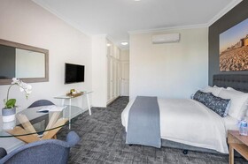Kimberley Gardens Hotel & Serviced Apartments