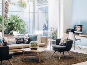 Saint Kilda Beach Hotel