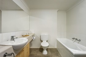 St. Kilda Junction Accommodation