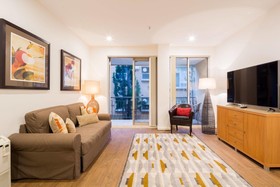 StayCentral - Catani 1 & 2 (St Kilda)