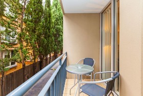 StayCentral - Catani 1 & 2 (St Kilda)