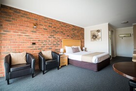 Australian Settlers Motor Inn