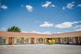 Australian Settlers Motor Inn