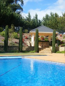 Montfort Manor