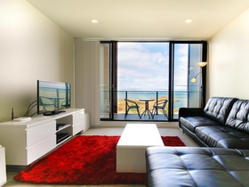 Amazing Waterfront Apartment