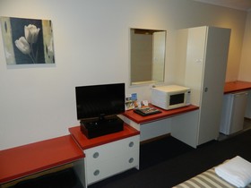 Werribee Motel & Apartments