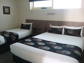 Werribee Park Motor Inn