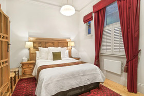 Captains Retreat Apartments and Cottages