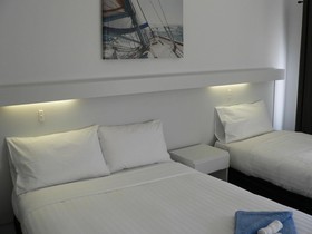 Ship Inn Motel