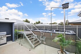 The Silver Bull Holiday House
