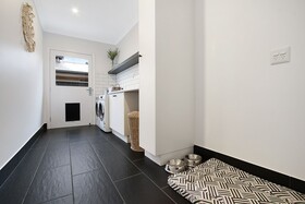 The Silver Bull Holiday House