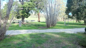 Yea Woodduck Cottage