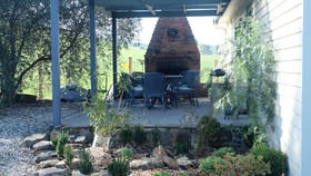 Yea Woodduck Cottage