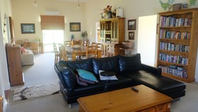 Yea Woodduck Cottage