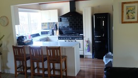 Yea Woodduck Cottage