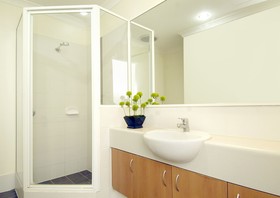 Assured Ascot Quays Apartment