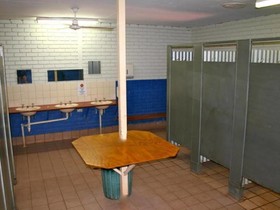 Cable Beach Backpackers