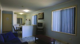 Coogee Beach Holiday & Caravan Park