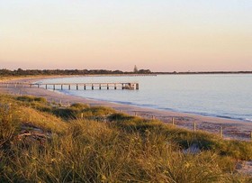 Coogee Beach Holiday & Caravan Park