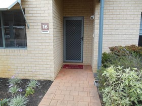 Bayshore Beachside Resort