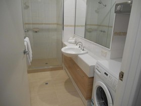 Bayshore Beachside Resort