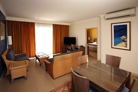 Mantra Geraldton