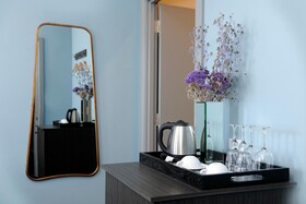 The Stirling Arms Hotel